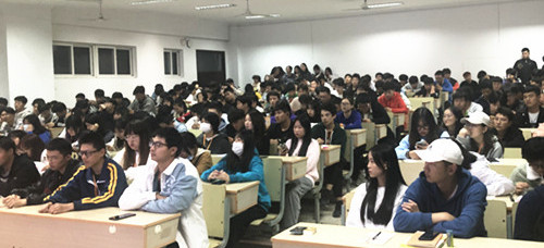 成人韩漫
心理中心开展2020级心理骨干培训活动
