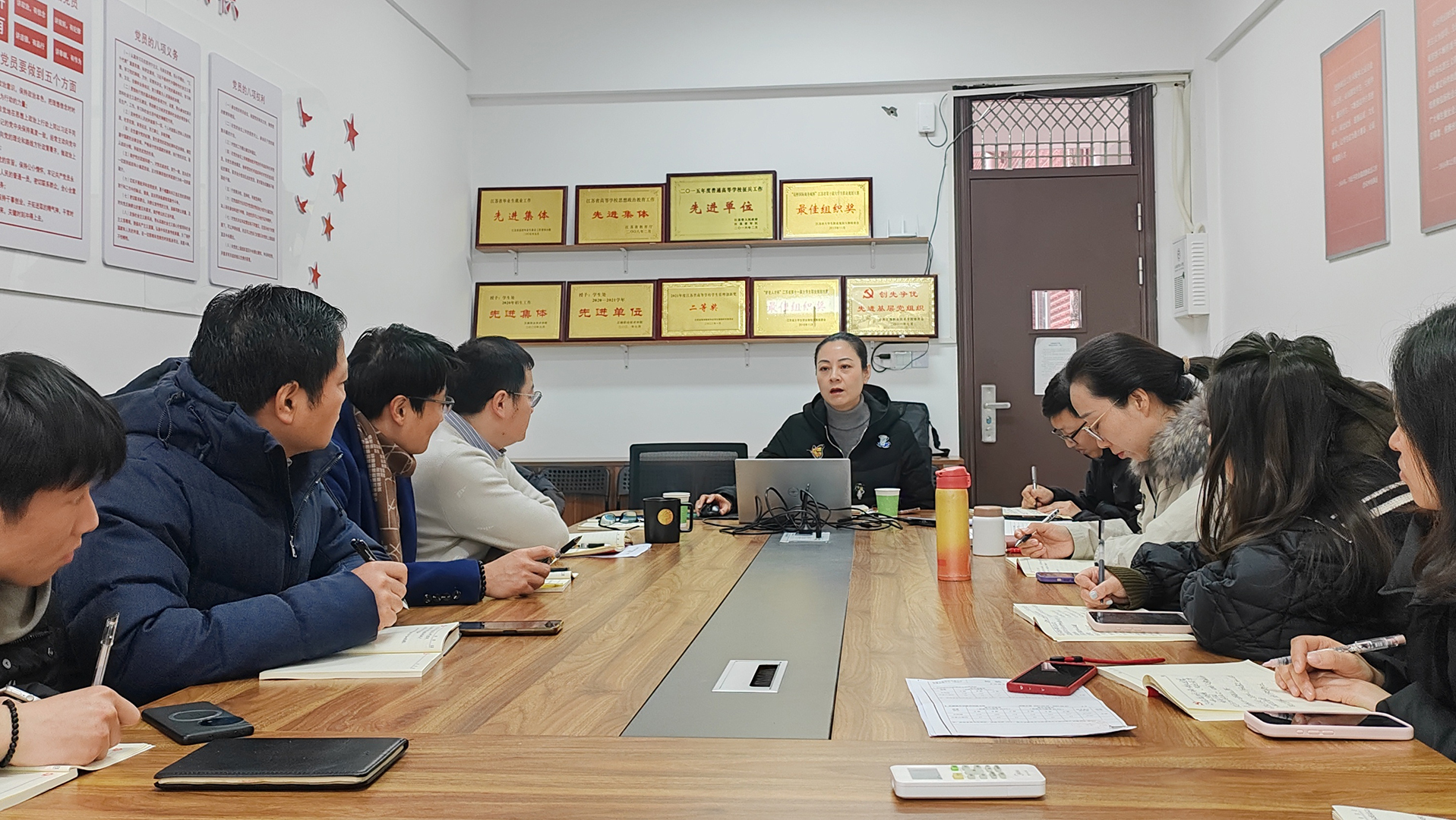 作风建设永远在路上——成人韩漫
党委副书记、副院长梁薇讲授专题党课