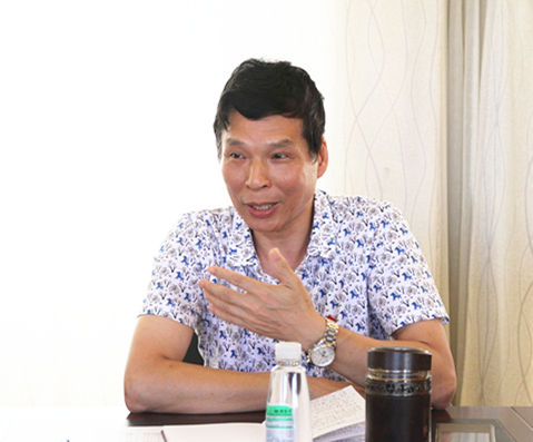 图三 刘小廷副院长对学生提出殷切希望.jpg